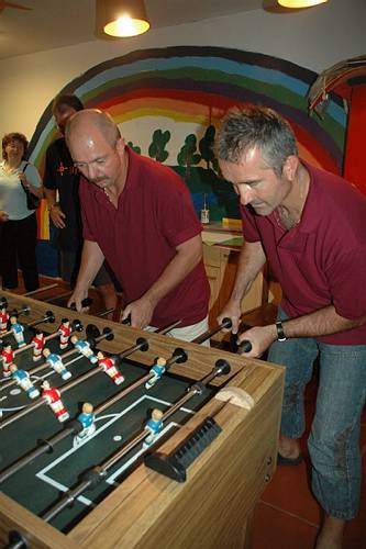 Die Turniersieger spielen gegen die Pfarrer