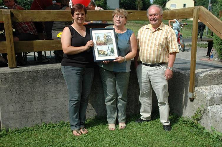 Siggi Altkofer mit dem Ehepaar Saenger