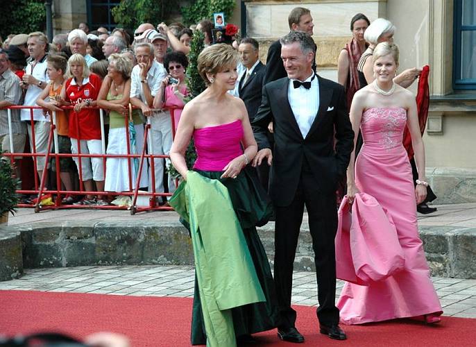 Moderatorin Carolin Reiber mit Sohn Markus und Schwiegertochter