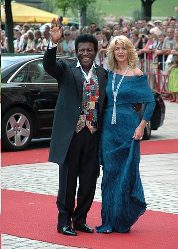 Roberto Blanco mit Freundin Hermine Baumhackl