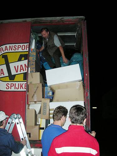 Auch die letzten Pakete finden noch Platz