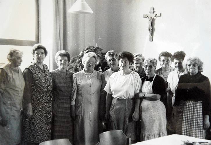 Der Bastelkreis - ein Bild von fr�her