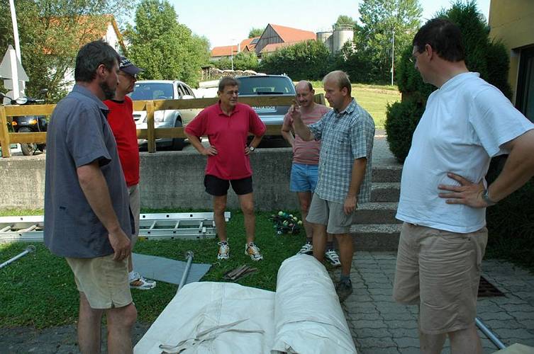 Die Vorbereitungen f�r das Gemeindehausfest