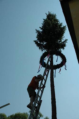 Die Vorbereitungen f�r das Gemeindehausfest