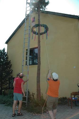 Die Vorbereitungen f�r das Gemeindehausfest